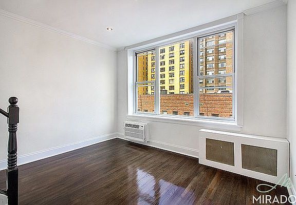 5th image of 440 E 85th St APT 6E