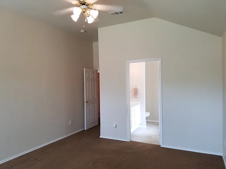 422 Cypress St — Photo 14