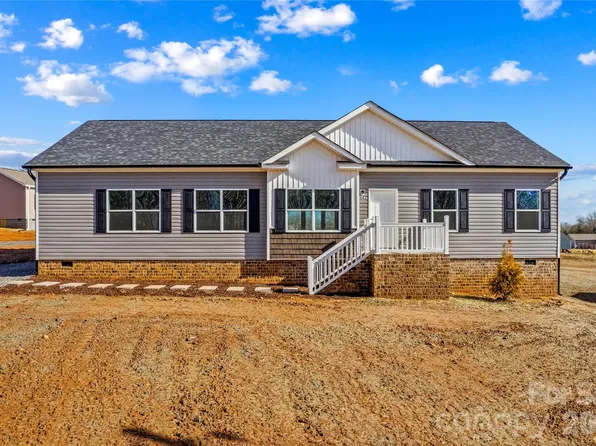 447 Lookout Dam Rd, Statesville, NC 28625