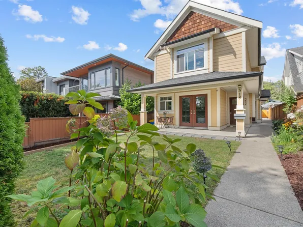 318 W 18th St, North Vancouver, BC V7M 1W9