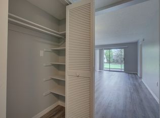 3701 Webber St APT 102, Sarasota, FL 34232