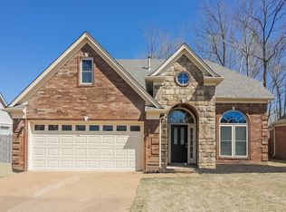 1448 Carlton Ridge Dr, Cordova, TN 38016