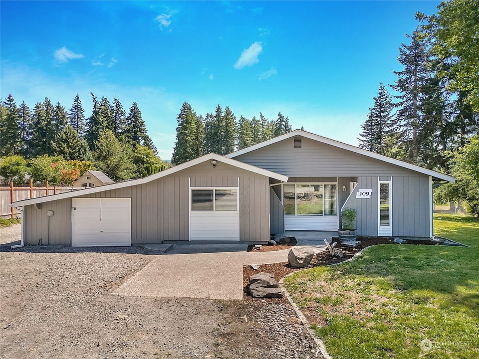 1st image of 209 Jensen Lane N