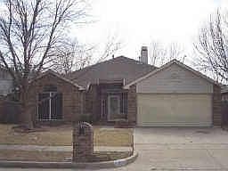 1st image of 936 Tennis Villa Dr