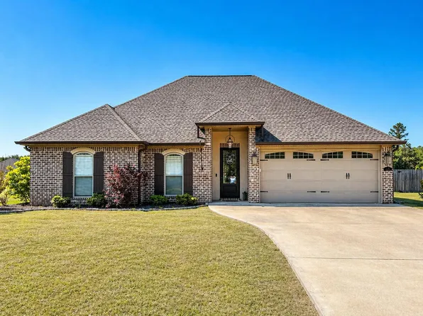 4182 Old Wolfe Rd, Caledonia, MS 39740