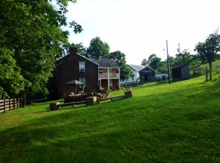 195 Pine Run Rd, Amity, PA 15311