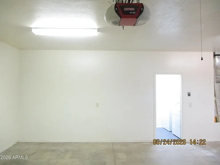 3068 Solarro Dr — Photo 15