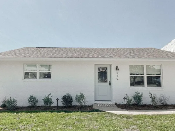 219 Casa Pl, Panama City Beach, FL 32413