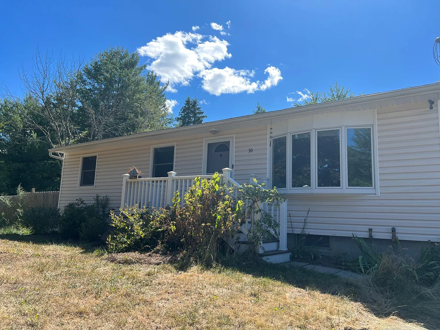 30 McAllister Dr — Photo 2