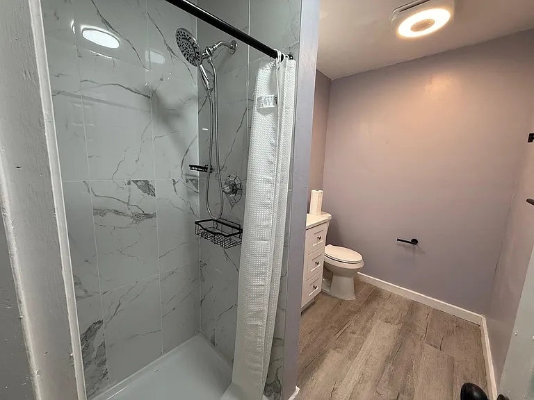 Common Bathroom #1