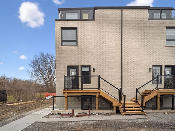 3rd image of 5 Hopperton Dr #C