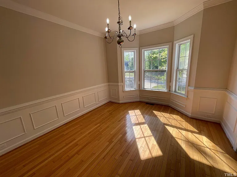 112 Worthington Ct — Photo 14