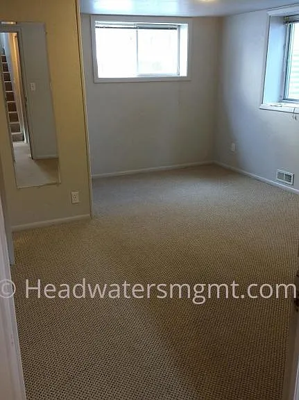407 W Lamme St #B — Photo 4