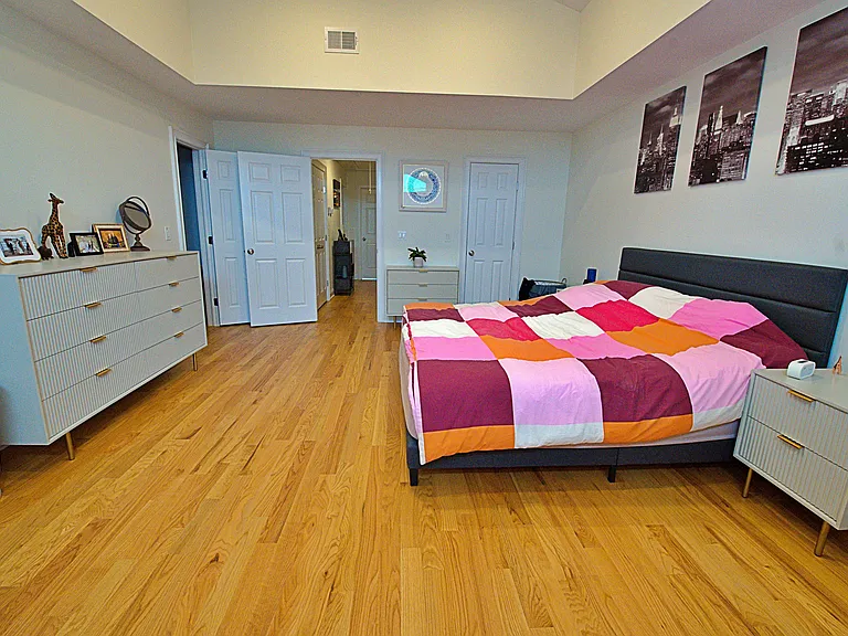2408 Hammett Ave — Photo 24