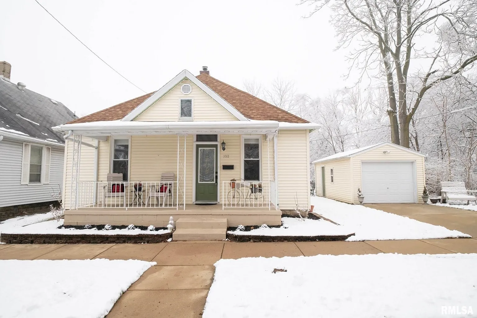 1011 Ann Eliza St photo 1