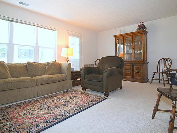 5th image of 1762 Weatherstone Dr