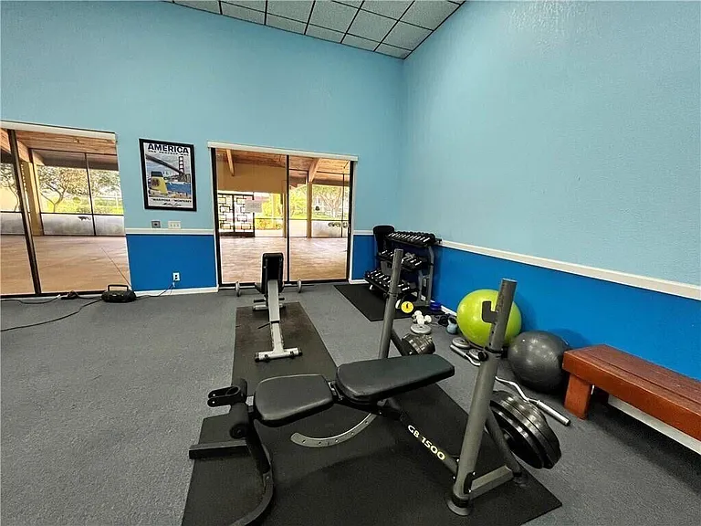 9413 Boca Cove Cir — Photo 28