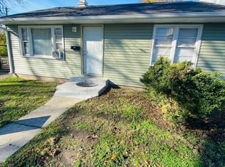 1184 E Merchant St, Kankakee, IL 60901