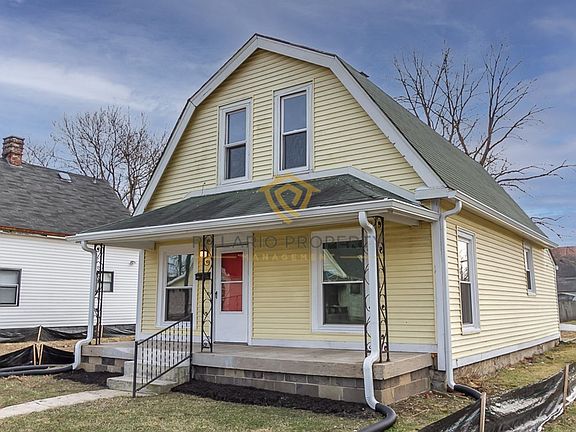 2nd image of 1055 W Roache St