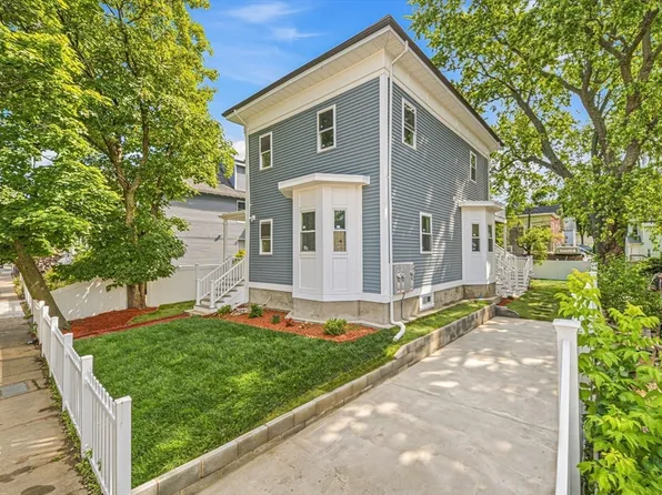 20 Wentworth St, Dorchester, MA 02124
