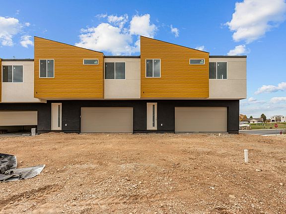 4th image of 432 E Fiddlers Canyon Rd #111