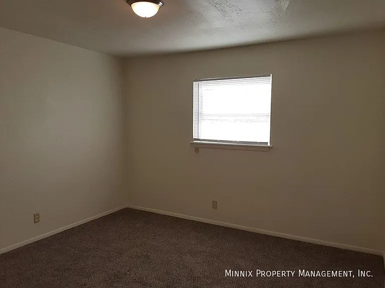711 S Austin Ave #201 — Photo 6