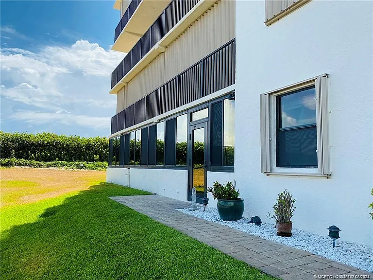 10044 S Ocean Dr #102 — Photo 45
