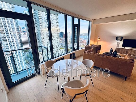 2nd image of 2510 6th Ave #2203