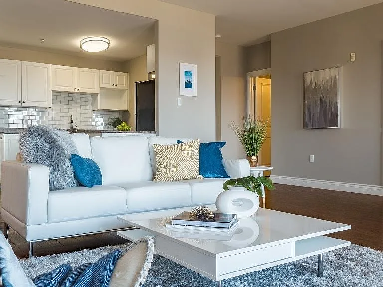 40 Bedros Ln #308 — Photo 3