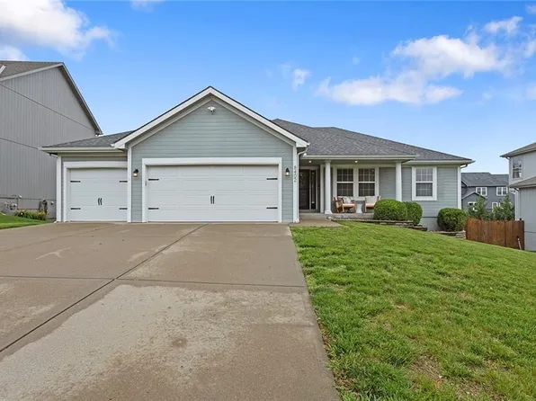 8402 NE 102nd St, Kansas City, MO 64157