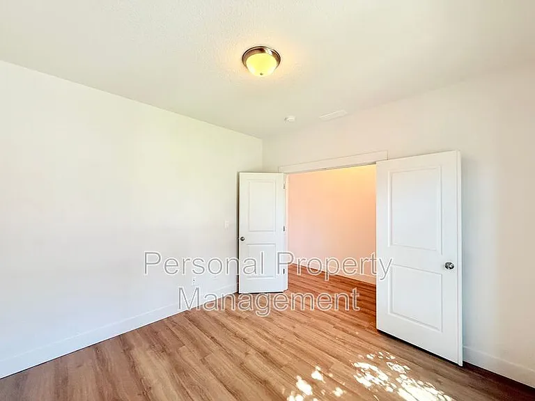 11108 NE 133rd Ct — Photo 2