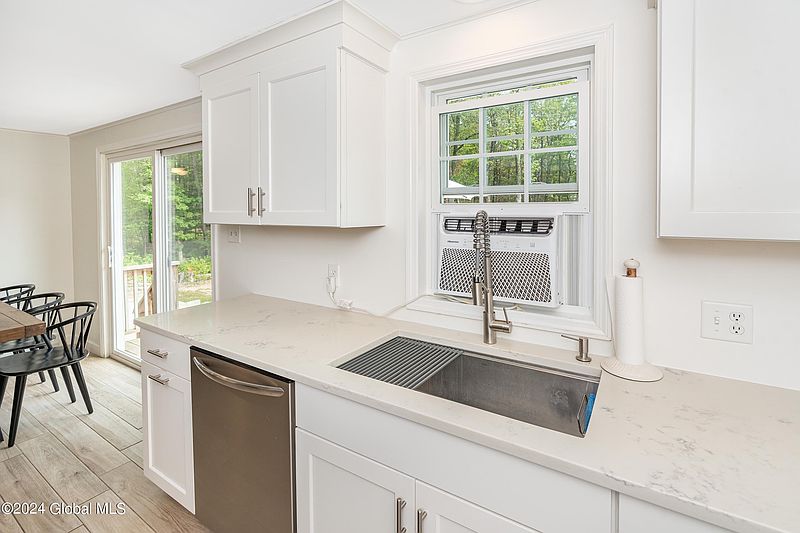 3rd image of 1480 Cedar Grove Road