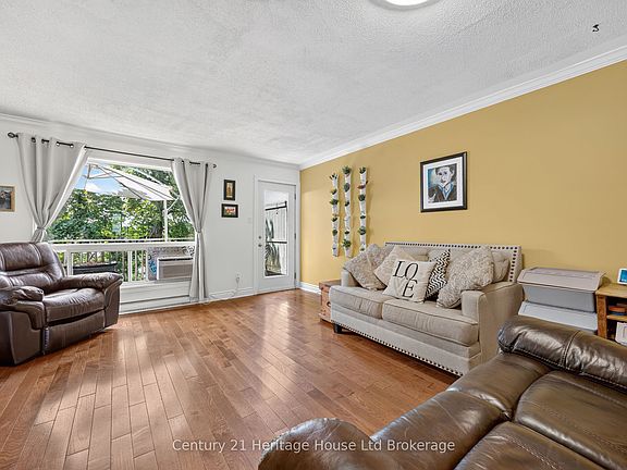 4th image of 43 Blandford St #7
