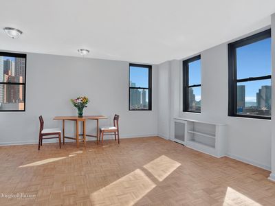 340 W 55th St APT 8E, New York, NY, 10019