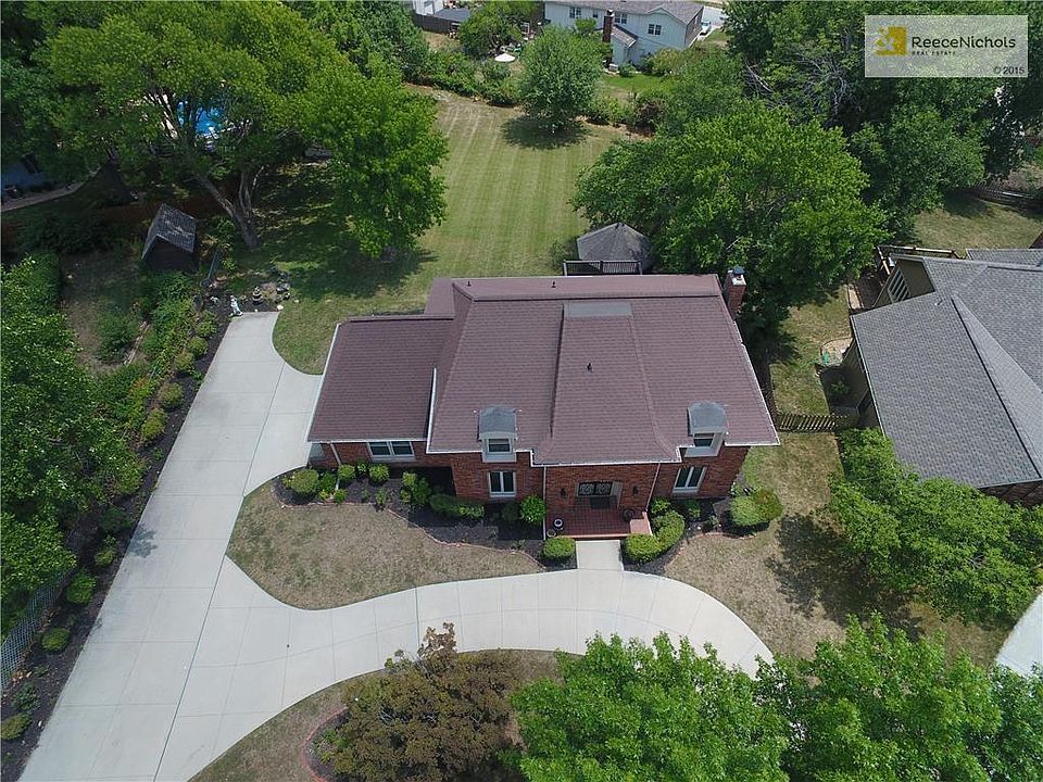1st image of 11929 Avila Dr