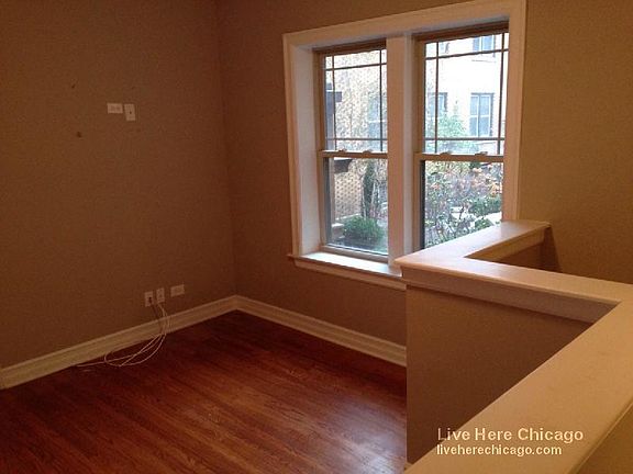 5th image of 3816 N Sheffield Ave APT 1W