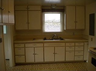 2nd image of 506 Pioneer Dr