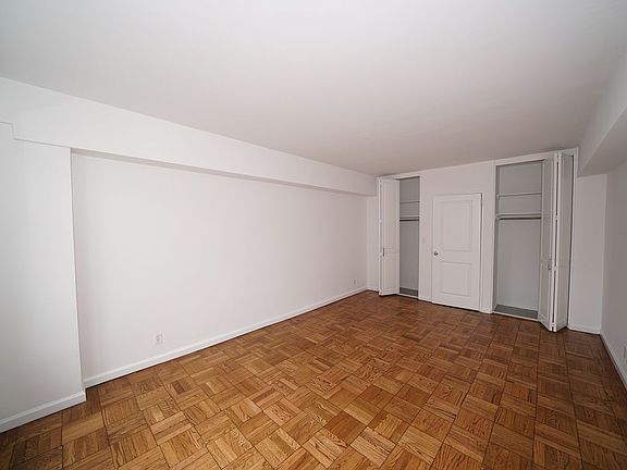 4th image of 160 E 84th St APT 15J