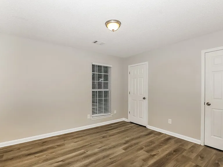 5567 Katherine Village Dr — Photo 13