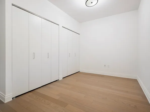 70 Pine Street image 6 of 24