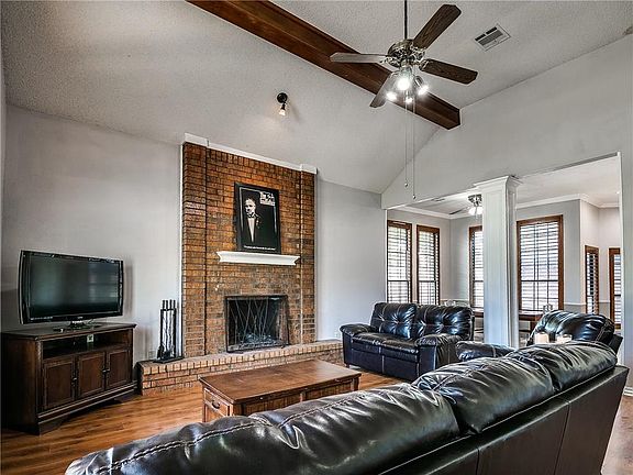 4th image of 1344 SW 106th Pl