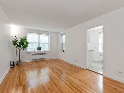 3335 81st St APT 1G, Jackson Heights, NY, 11372
