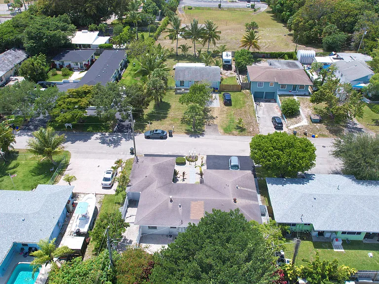 2504 Oceanview Ave #A — Photo 7