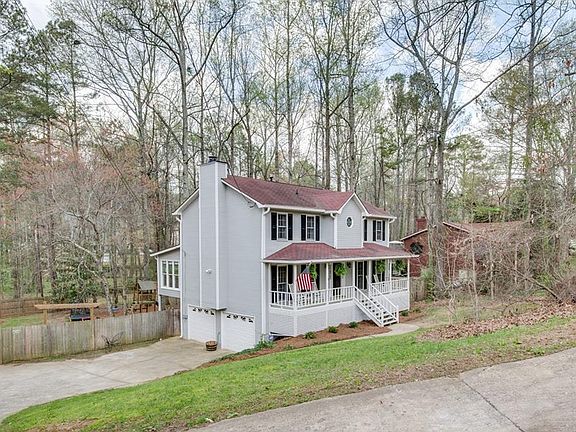 3rd image of 4279 Wood Creek Dr