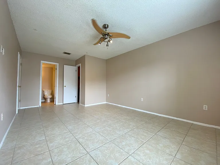 6010 Village Cir — Photo 10