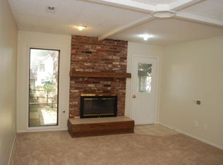 8219 Switzer Rd, Overland Park, KS 66204