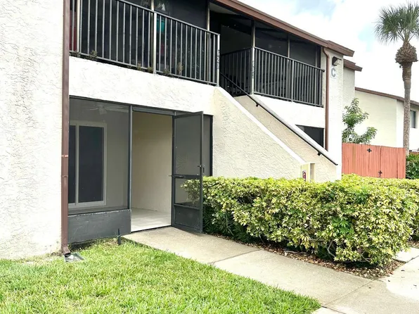 625 Ridge Club Dr #13, Melbourne, FL 32934