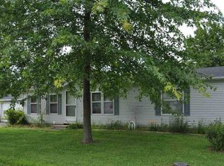 214 E Prevo St, Medaryville, IN 47957