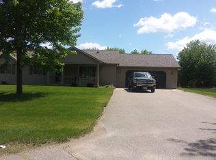 3101 Lampman Dr, Stevens Point, WI 54481