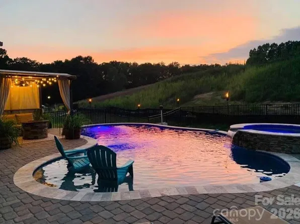 111 Tetcott St, Mooresville, NC 28115